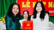 19 học sinh ưu tú Trường THPT Trấn Biên được kết nạp Đảng