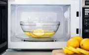 5 cách khử mùi thức ăn trong lò vi sóng bằng nguyên liệu bếp