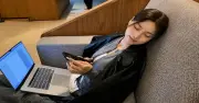 5 cách người EQ cao xử lý tin nhắn công việc lúc nửa đêm