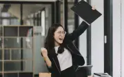 5 cung hoàng đạo thành công và giàu có khi còn rất trẻ