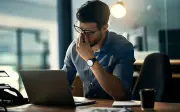 5 dấu hiệu thầm lặng báo cuộc đời xuống dốc