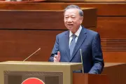 Bộ Chính trị ra quy định đánh giá cán bộ, thay thế người không đáp ứng