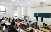 Bộ Chính trị yêu cầu giảm 20% đại học công lập trước tháng 4/2027