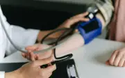 Bé gái ngủ ngáy, huyết áp cao bất ngờ phát hiện mang nhiễm sắc thể nam