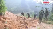 Bộ đội Lào Cai giúp dân khắc phục hậu quả thiên tai