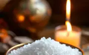 Bí ẩn tháng cô hồn: Giải mã quan niệm tâm linh và cách xả xui hiệu quả