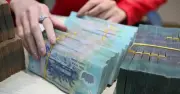Bộ Nội vụ chuẩn bị lộ trình cải cách tiền lương mới sau tăng 8%