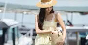 Bí quyết phối đồ với quần ống rộng trắng giúp nàng trẻ trung