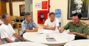 Bẻ san hô ở biển Nha Trang: Hai du khách bị phạt 50 triệu đồng