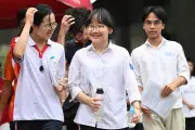 Ba thí sinh đạt điểm cao nhất khối A01 năm 2026: Hà Nội và Hưng Yên