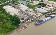 Bãi vật liệu DN Quang Tuấn vẫn hoạt động bất chấp chỉ thị tỉnh Hưng Yên