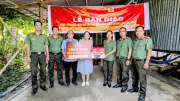 Bàn giao nhà tình nghĩa cho lực lượng bảo vệ an ninh cơ sở tại An Giang