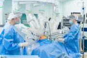 Bệnh nhân người Australia chọn Việt Nam để điều trị ung thư