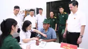 Bệnh viện 108 khám bệnh miễn phí cho người có công tại Hòa Bình