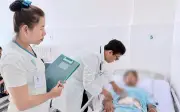 Bệnh viện Hoàn Mỹ Cửu Long phẫu thuật cấp cứu vỡ ruột non cho nam bệnh nhân 58 tuổi
