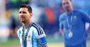 Báo Argentina gửi lời cảm ơn Messi: 'Niềm vui chỉ là anh tiếp tục thi đấu'