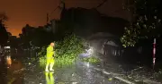 Bão số 1 Maysak đổ bộ Móng Cái, gió rít liên hồi, mưa trắng trời