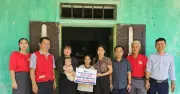 Báo Vietnamnet trao hơn 2,4 tỷ đồng đến các hoàn cảnh khó khăn trong tháng 6