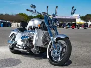 Boss Hoss Cruiser 2026: Động cơ V8 8.1L, giá 1,8 tỷ đồng