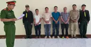 Bắt 6 đối tượng lén sản xuất 800 tấn chất thải tại TPHCM