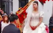 Cô dâu lạnh lùng trong ngày cưới: Bi kịch từ quá khứ và áp lực gia đình