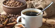 Cà phê mỗi ngày: Người đàn ông 60 tuổi bất ngờ với kết quả sau 6 tháng