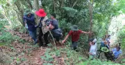 Cá từ biển lên rừng: Hành trình cõng thực phẩm nuôi thương binh giữa bom đạn