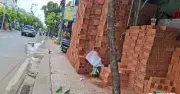 Cửa hàng VLXD lấn vỉa hè ở 219D Lê Văn Lương, Q.7