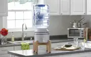 Cách chọn và bảo quản bình nước theo phong thủy giữ tài lộc