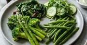 Chỉ ăn rau không ăn thịt: Lợi ích và nguy cơ sức khỏe cần biết