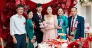 Chú rể dành dụm 5 năm mua vàng tặng cô dâu trong ngày hỏi cưới