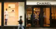 Chanel, Bulgari bị khám xét vì nghi ngờ bóc lột lao động tại xưởng gia công
