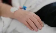 Chồng đối bán căn nhà tích cóp 15 năm để chữa bệnh cho mẹ