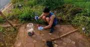 Chàng trai Hưng Yên 4 tháng dọn rác phát cỏ miễn phí bất chấp lời đàm tiếu