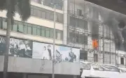 Cháy lớn thiêu rụi siêu thị điện máy cũ trên đường Trần Phú, Hà Nội