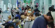 Cận cảnh quá tải tại bệnh viện ung thư lớn nhất TPHCM