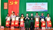 Cần Thơ bàn giao 30 căn nhà Đại đoàn kết cho hộ nghèo vùng biên giới biển