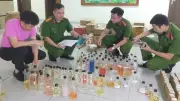 Công an Thanh Hóa triệt phá đường dây sản xuất nước hoa giả quy mô lớn