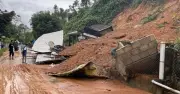 Cảnh báo: Tuyệt đối không dừng lại quay phim khi thấy sạt lở