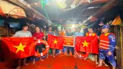 Cảnh sát biển hỗ trợ ngư dân bị bỏng, khẳng định điểm tựa trên biển