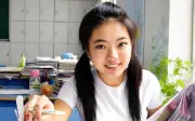 Cuộc sống hiện tại gây bất ngờ của thần đồng văn học từng được Đại học Thanh Hoa phá lệ tuyển vào