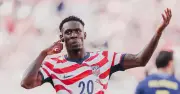 FIFA tạm hoãn án treo giò, Balogun đá trận gặp Bỉ