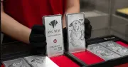 Giá bạc phục hồi, vượt mốc 1 triệu đồng/kg