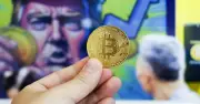 Giá Bitcoin hôm nay 12.7: Nghị sĩ Mỹ kêu gọi điều tra ông Trump vì tiền số