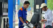 Giá dầu thế giới giảm nhẹ, trong nước tăng mạnh từ chiều 30/7