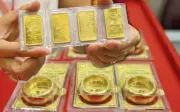 Giá vàng trong nước giảm 300 nghìn đồng/lượng, thế giới suy yếu