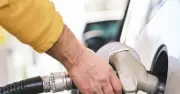 Giá xăng dầu hôm nay 31/10: Xăng E5 RON 92 tăng gần 1.000 đồng/lít