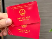 Gia hạn sử dụng thẻ nhà báo kỳ hạn 2021-2025