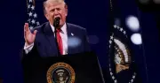 Gần 1 triệu ví mua tiền số $TRUMP thua lỗ hơn 3,8 tỉ USD