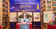 Họa sĩ Việt Phạm Quang Phúc vẽ bìa 'Kỳ thư phù thủy' Harry Potter bằng 34 ngôn ngữ
